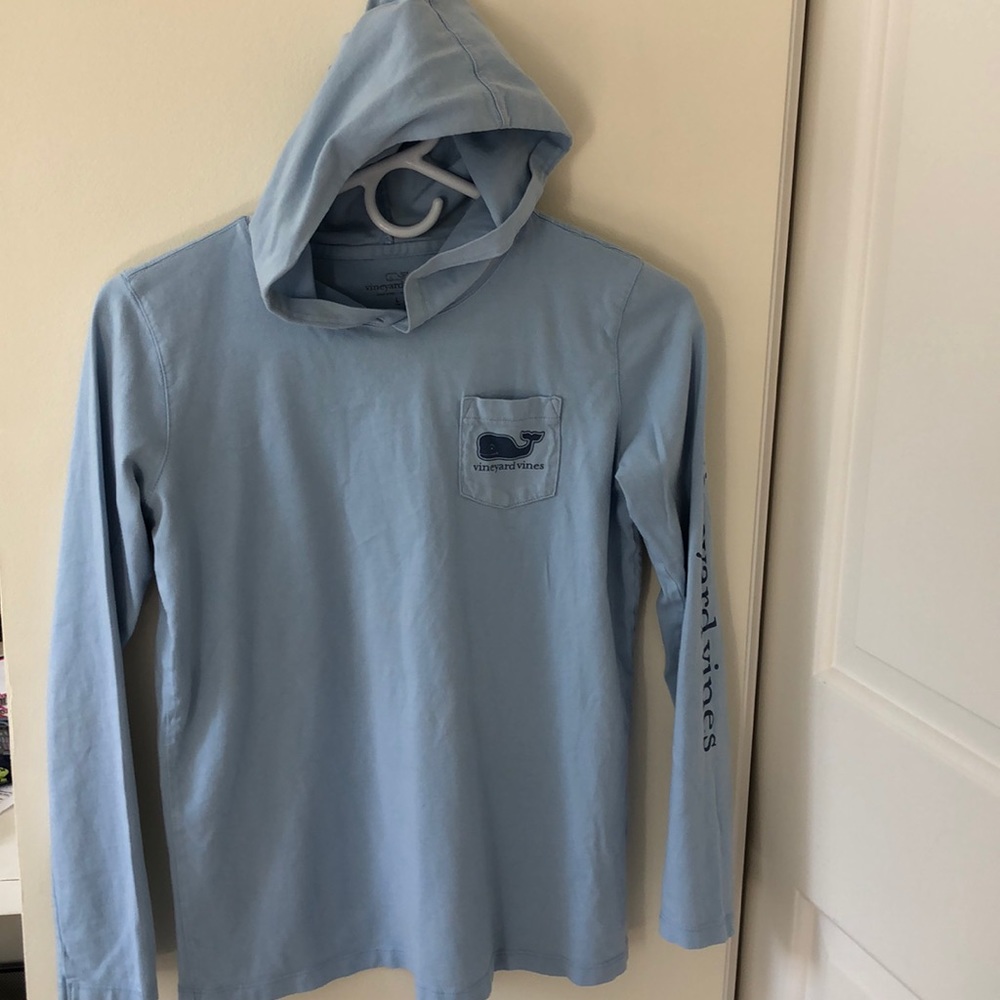Vineyard Vines Blue and Navy long sleeve hoodie